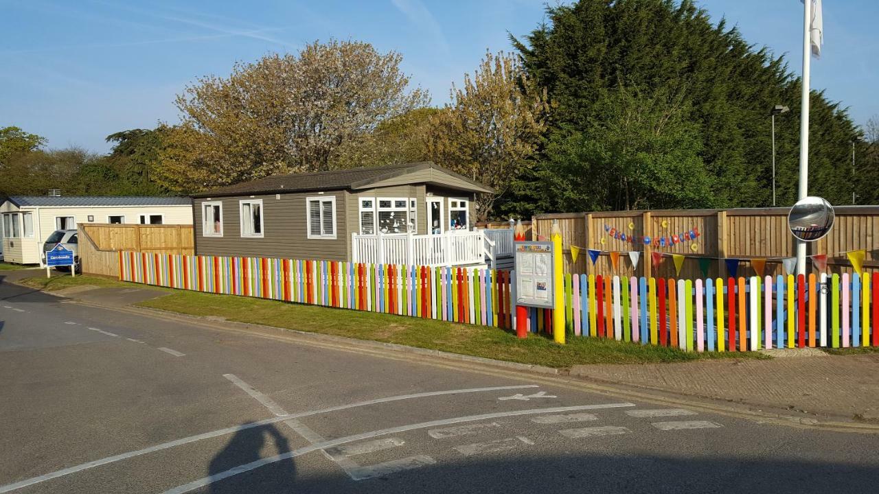 Lower Hyde Caravan Shanklin Exterior photo